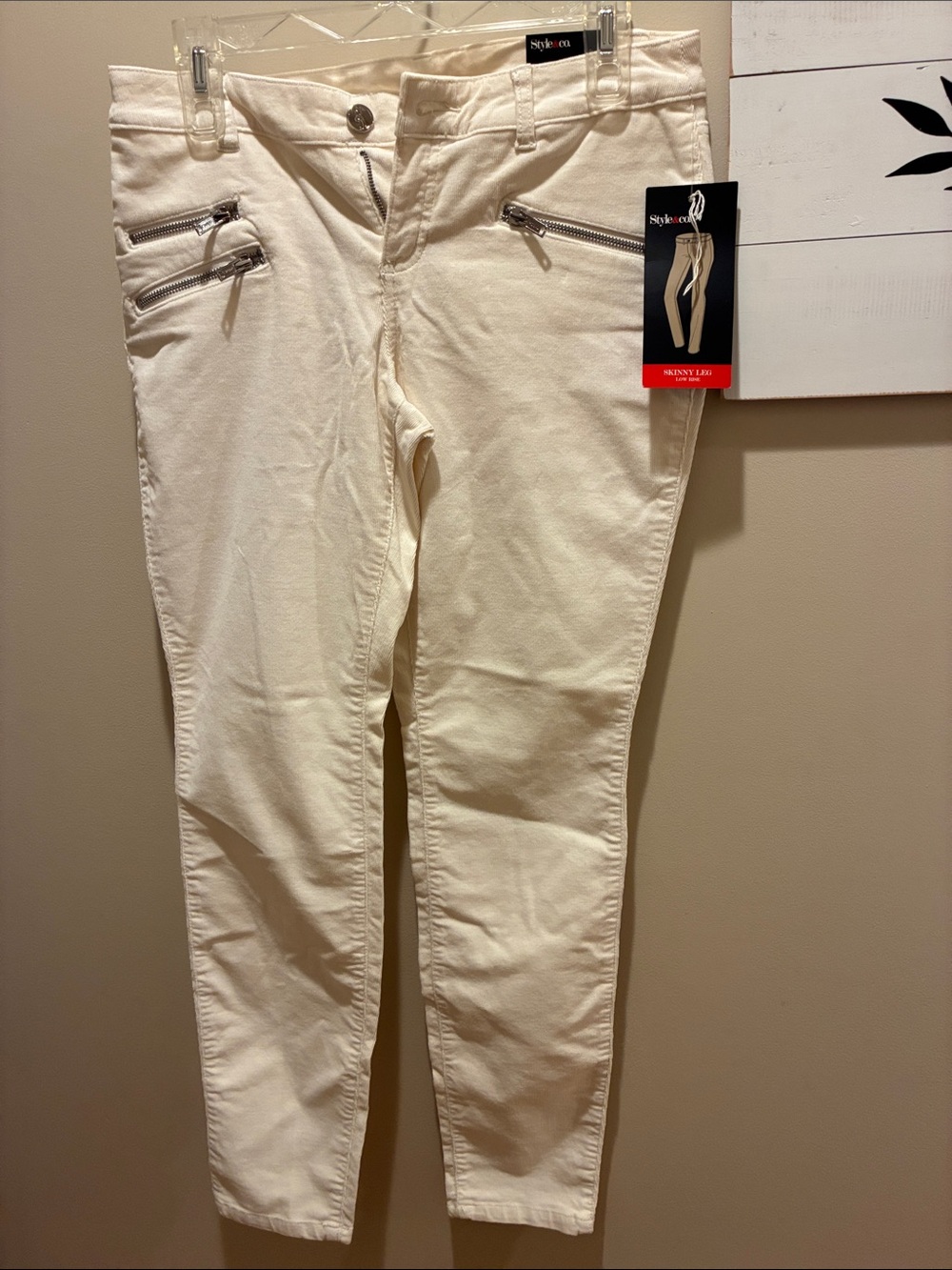 Style & Co. Women's Cream Skinny Jeans with Zip Pocket Accents